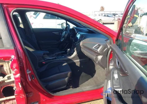 2018 Subaru Impreza 2.0I Sport из США, поврежденный, VIN 4S3GKAM67J3612483